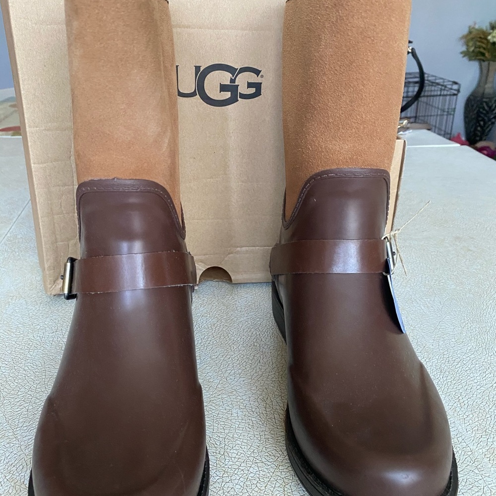 Ugg’s boots size 7